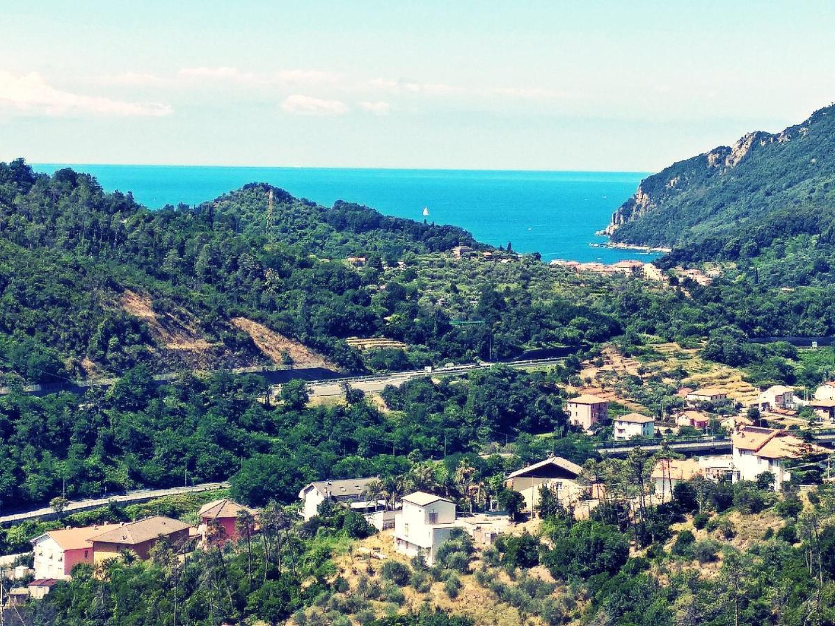 The Sea From The Hills Apartment Casarza Ligure Exterior foto